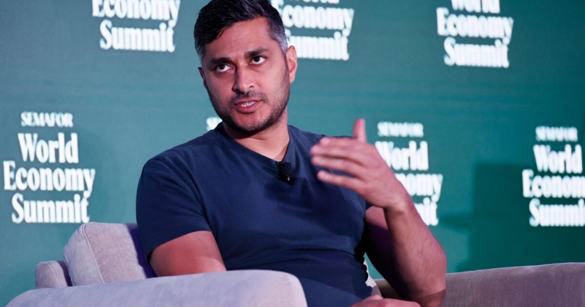 Crypto exchange Kraken freezes multibillion-dollar IPO plan due to difficult market conditions