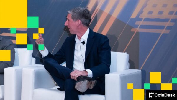 Institutions had ‘diamond hands’ during bitcoin's 50% plunge, Bitwise's Matt Hougan says