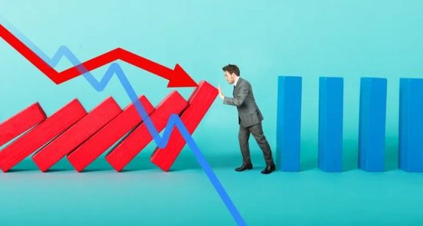 Institutional Accumulation of XRP Continues Despite Trader Bets