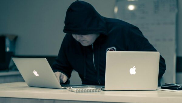 Nearly $1 billion in bitcoin ETF inflows power bull case as Kelp hack fuels DeFi jitters