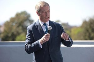 Farage Faces Standards Probe Over $6.7M Crypto Billionaire Gift