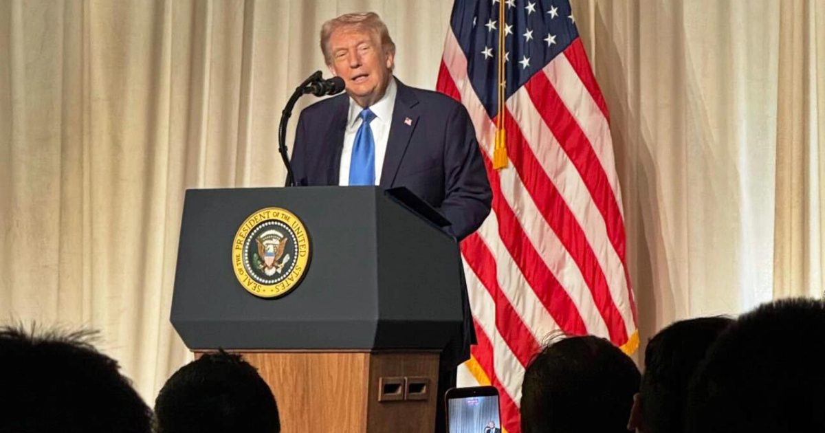 Trump Advocates for Clarity Act at Mar-a-Lago Crypto Event