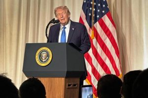 Trump Advocates for Clarity Act at Mar-a-Lago Crypto Event
