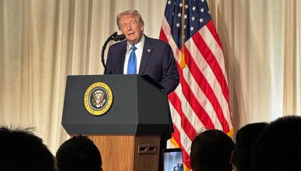 Trump Advocates for Clarity Act at Mar-a-Lago Crypto Event