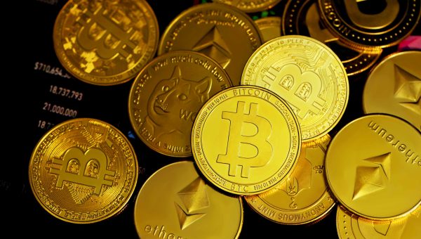 Bitcoin ETF Inflows Hit $820M as Institutional Buyers Push Past Miner Supply
