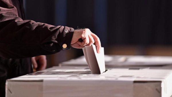 Crypto’s 2026 Midterm Gamble: One Election Away From Policy Collapse