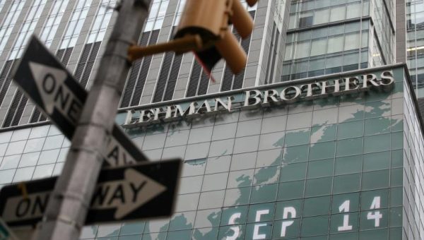 65% of Americans Trust Banks Over Crypto as Regulatory Battle Intensifies
