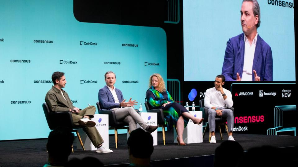 Wall Street Shifts From Crypto Theory to Active Integration, Executives Say