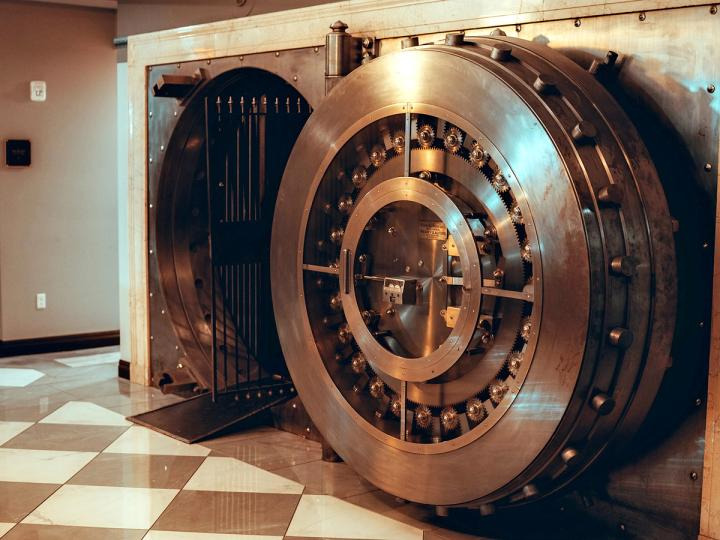 Arbitrum’s $71M ETH Vote Collides With North Korea Terrorism Claims in Federal Court