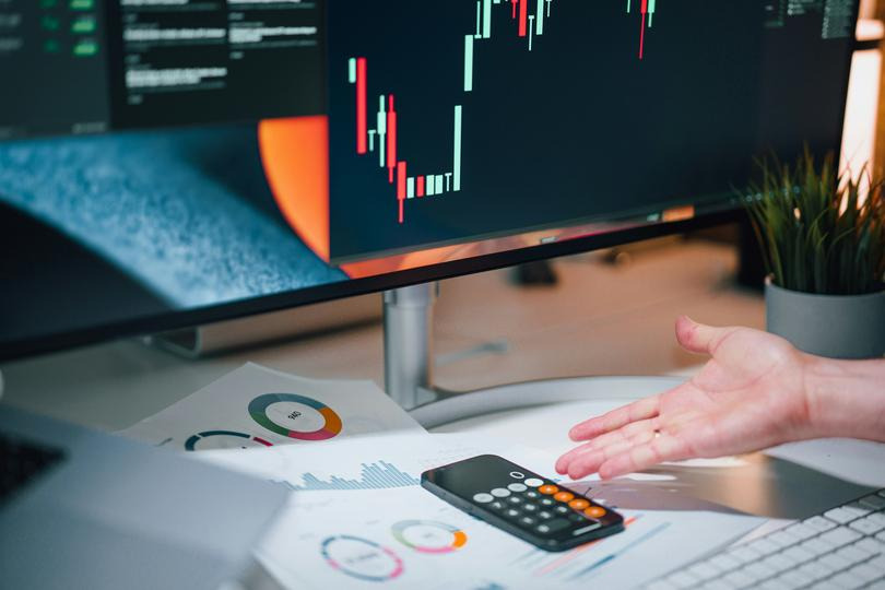 Bitcoin’s $80K Rally Defies Inflation Playbook as Hedge Narrative Gains Ground