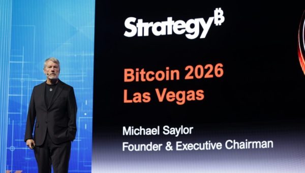 MSTR Jumps 9% as Saylor Pitches $8.5B Bitcoin-Backed Preferred Stock to Wall Street