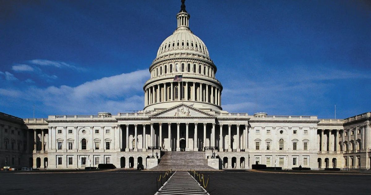 CLARITY Act Stablecoin Yield Compromise Clears Senate Path, Bans Interest Payments