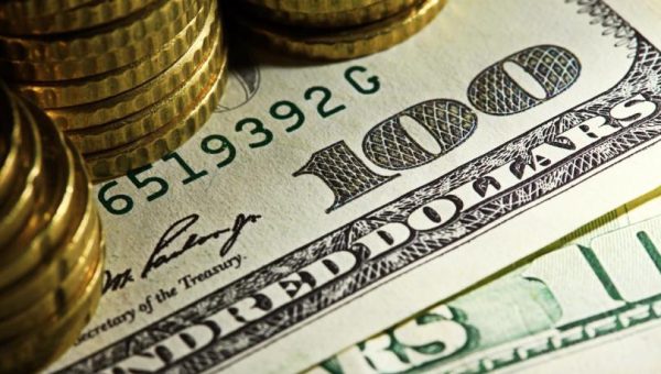 Bitcoin Institutional Inflows Hit $700M as BTC Eyes $82K Resistance