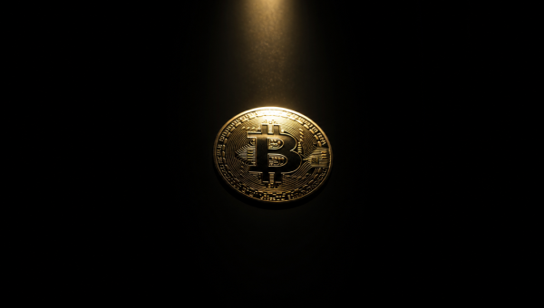Bitcoin Holds $77.5K as Analysts Flag Critical $70K Test Ahead