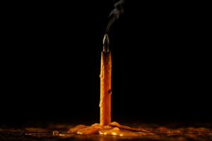 HYPE and Zcash Face Correction Danger as TD Sequential Sell Signals Flash