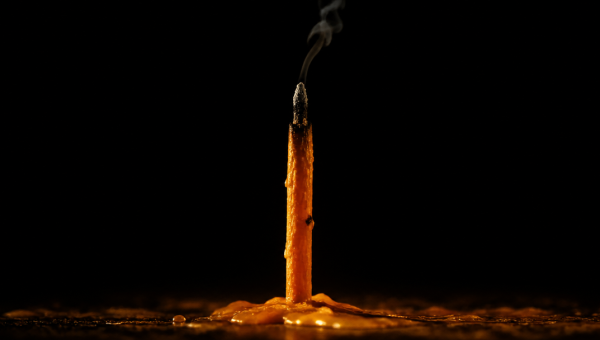 HYPE and Zcash Face Correction Danger as TD Sequential Sell Signals Flash