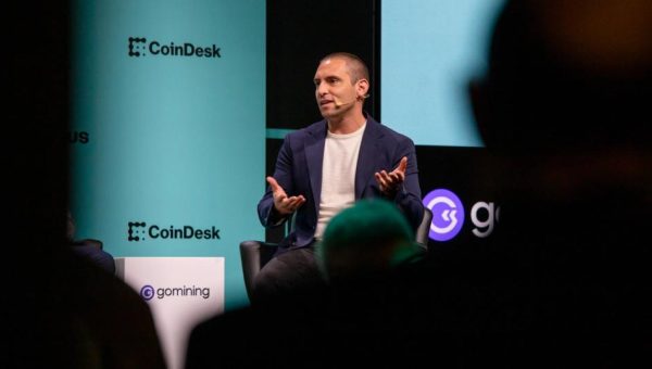 Bitcoin Lenders Ditch DeFi Complexity for TradFi Playbook After 2022 Collapses