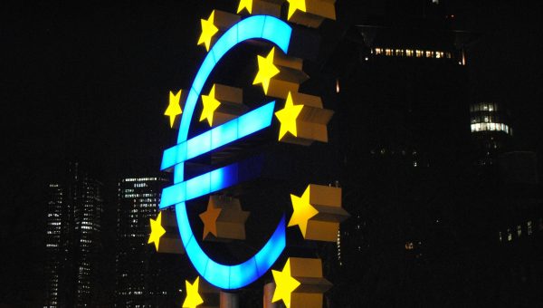Sabadell Joins Euro Stablecoin Push as Qivalis Targets 2026 Launch