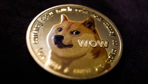 Dogecoin Tests Critical Resistance After 8% Drop