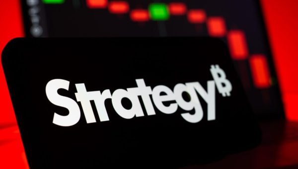 Strategy Buys 250 BTC for $21.5M, Returns to Weekly Accumulation