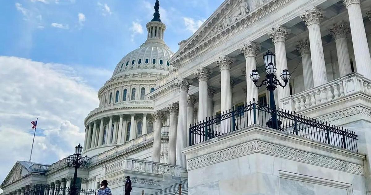 39 States File Supreme Court Briefs on Sports Prediction Market Swaps